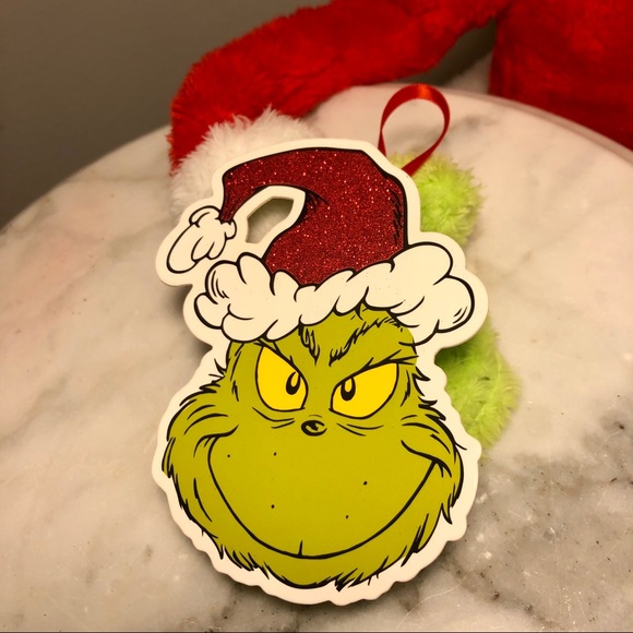 KYLIE X GRINCH ”SNOWCAPPED” HIGH GLOSS - Picture 3 of 7